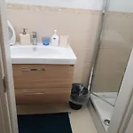 White House Apartment *